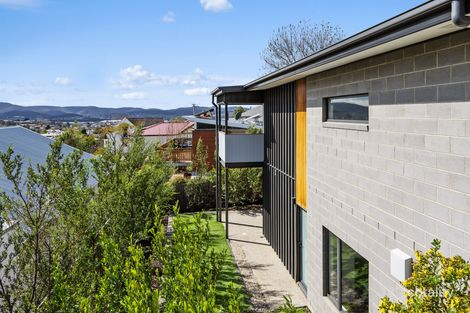 Property photo of 3/38 Waterworks Road Dynnyrne TAS 7005