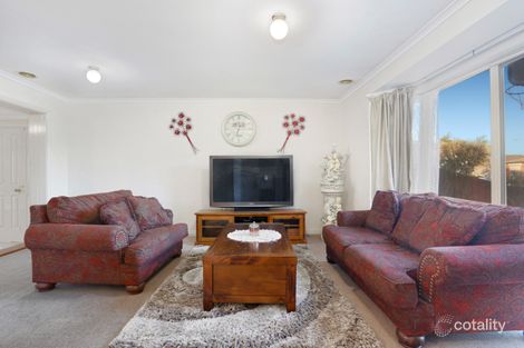 Property photo of 9 Douglas Court Cranbourne West VIC 3977