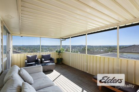 Property photo of 16 Kirkloch Close Wallsend NSW 2287