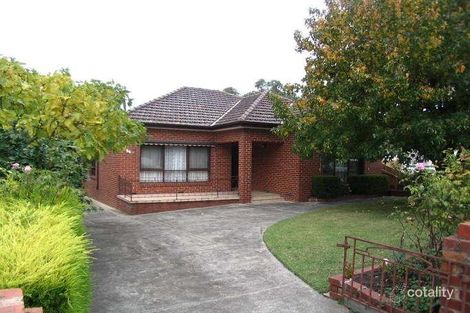 Property photo of 64 Bennett Parade Kew East VIC 3102