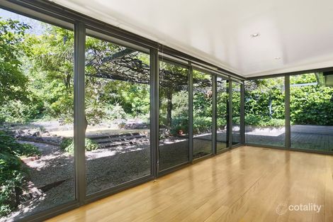Property photo of 19 Macgillivray Street Yarralumla ACT 2600