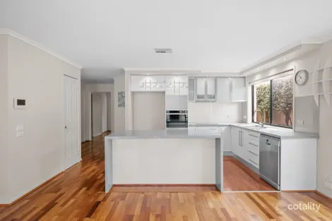 Property photo of 39 Parkin Avenue Caroline Springs VIC 3023