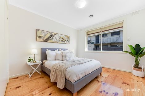 Property photo of 1/5 Burns Avenue Clayton South VIC 3169