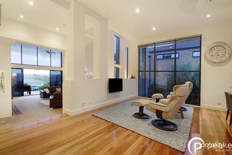 Property photo of 8 Natren Court Berwick VIC 3806