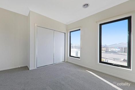 Property photo of 8 Leandon Avenue Wollert VIC 3750