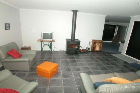 Property photo of 6 Saddle Crescent Walkley Heights SA 5098