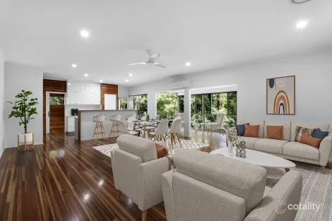 Property photo of 11 Gumleaf Close Doonan QLD 4562