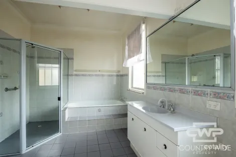 Property photo of 153 Church Street Glen Innes NSW 2370