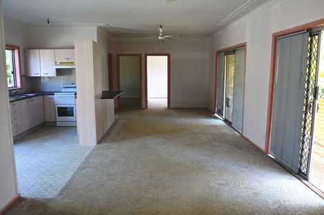 Property photo of 27 Yeramba Road Summerland Point NSW 2259