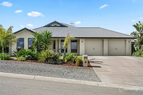Property photo of 41-43 Wishart Crescent Encounter Bay SA 5211