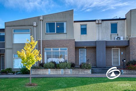 Property photo of 33 Atlantic Drive Pakenham VIC 3810