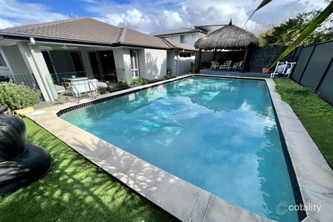 7 Goss Ave, Labrador, QLD 4215