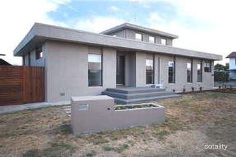 1017 Grevillea Rd, Wendouree, VIC 3355