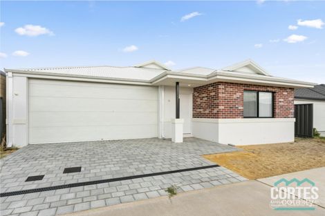 8 Cinnabar Way, Treeby, WA 6164