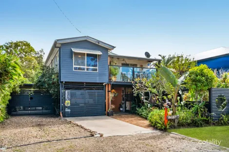 112 Biggs Ave, Beachmere, QLD 4510