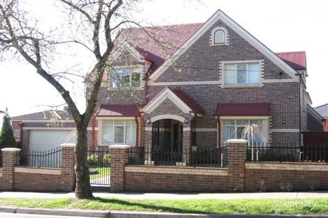 6 Hammence St, Glen Waverley, VIC 3150