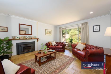 Property photo of 2 Gooray Street Glen Forrest WA 6071