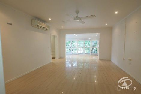 4/13 Hibiscus Lane, Holloways Beach, QLD 4878