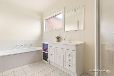 Property photo of 8/1455 Main Road Eltham VIC 3095