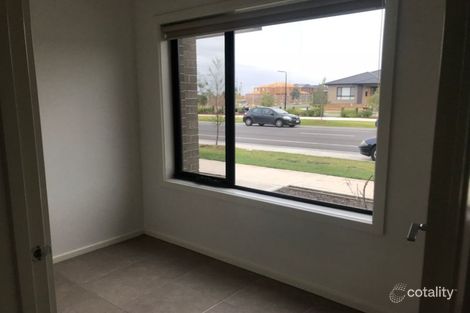 Property photo of 74 Baronial Way Craigieburn VIC 3064