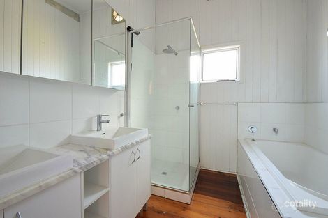 Property photo of 28 Molucca Avenue Palm Beach QLD 4221