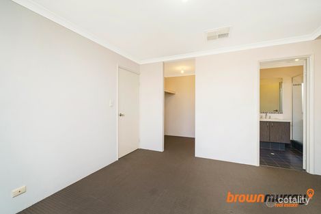 Property photo of 19 Monroe Cross Aveley WA 6069