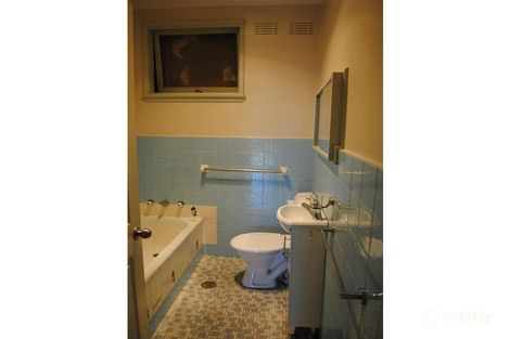 Property photo of 115 Parliament Road Macquarie Fields NSW 2564