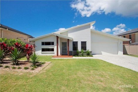 10 Terrigal St, Pottsville, NSW 2489