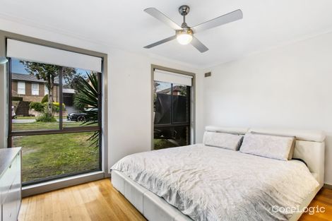 Property photo of 4 Simmonds Place Endeavour Hills VIC 3802