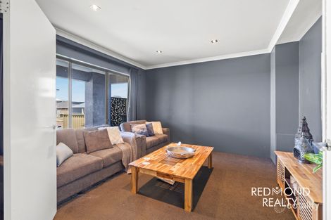 Property photo of 6 Stuttgart Avenue Hocking WA 6065