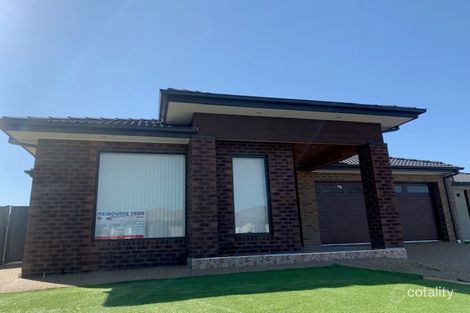 153 Debonair Pde, Craigieburn, VIC 3064