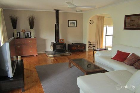 Property photo of 8 Matthews Place Gowrie ACT 2904