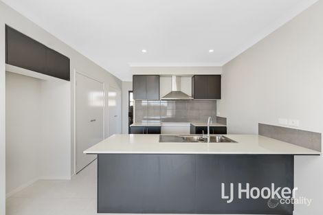 Property photo of 16 Hoosier Road Clyde North VIC 3978