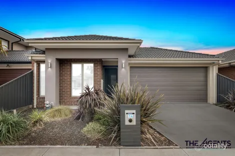 Property photo of 14 Haven Way Rockbank VIC 3335