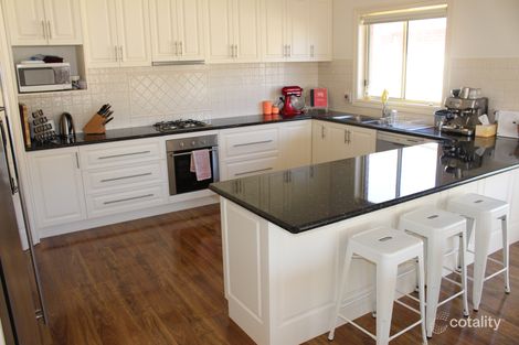 Property photo of 2/31 Ely Street Yarrawonga VIC 3730