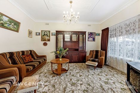 Property photo of 5 Compton Parade Sunshine North VIC 3020