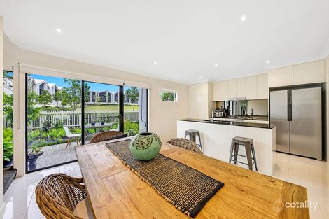 Property photo of 39/1 Residences Circuit Pimpama QLD 4209