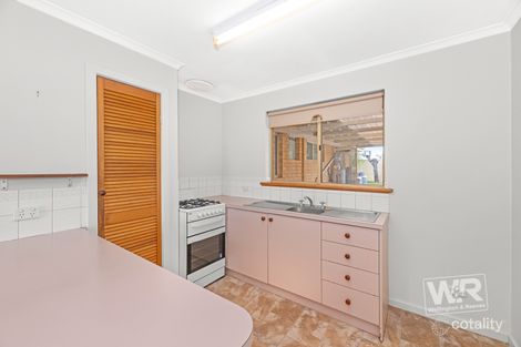 Property photo of 40 Lorenzo Way Orana WA 6330