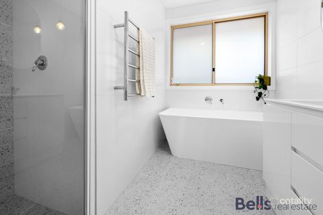 Property photo of 71 Diamond Avenue Albanvale VIC 3021