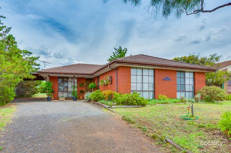 2 Peter Pan Pl, Bacchus Marsh, VIC 3340