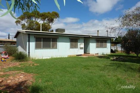 Property photo of 17 Belgravia Place South Kalgoorlie WA 6430