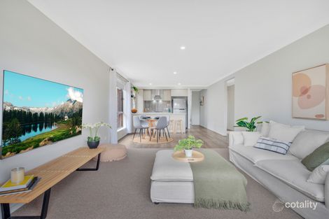Property photo of 37 Adelong Boulevard Cobblebank VIC 3338