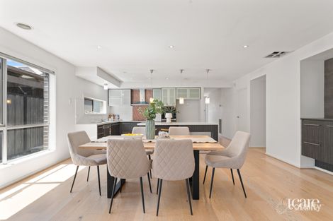 Property photo of 61 Huntington Drive Craigieburn VIC 3064