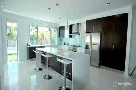 Property photo of 9 Leopard Tree Place Molendinar QLD 4214