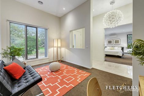 Property photo of 14 Parklands Avenue Briar Hill VIC 3088