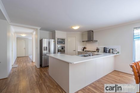 Property photo of 10 Litchfield Circle Wandi WA 6167