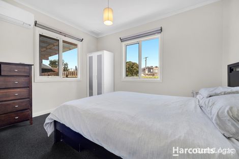 Property photo of 20 Oak Avenue Doveton VIC 3177