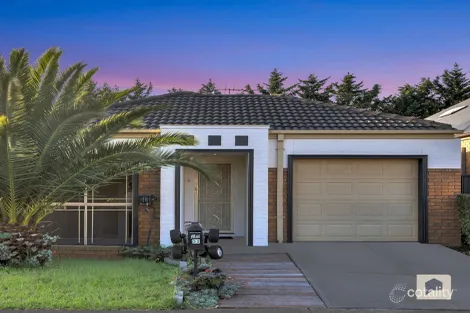 32 Dickerson Way, Caroline Springs, VIC 3023