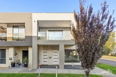 11 Powell Way, Cranbourne West, VIC 3977