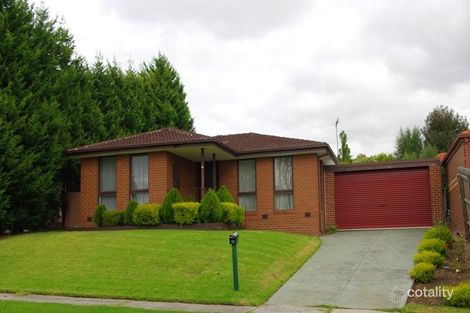Property photo of 10 Monteith Crescent Endeavour Hills VIC 3802